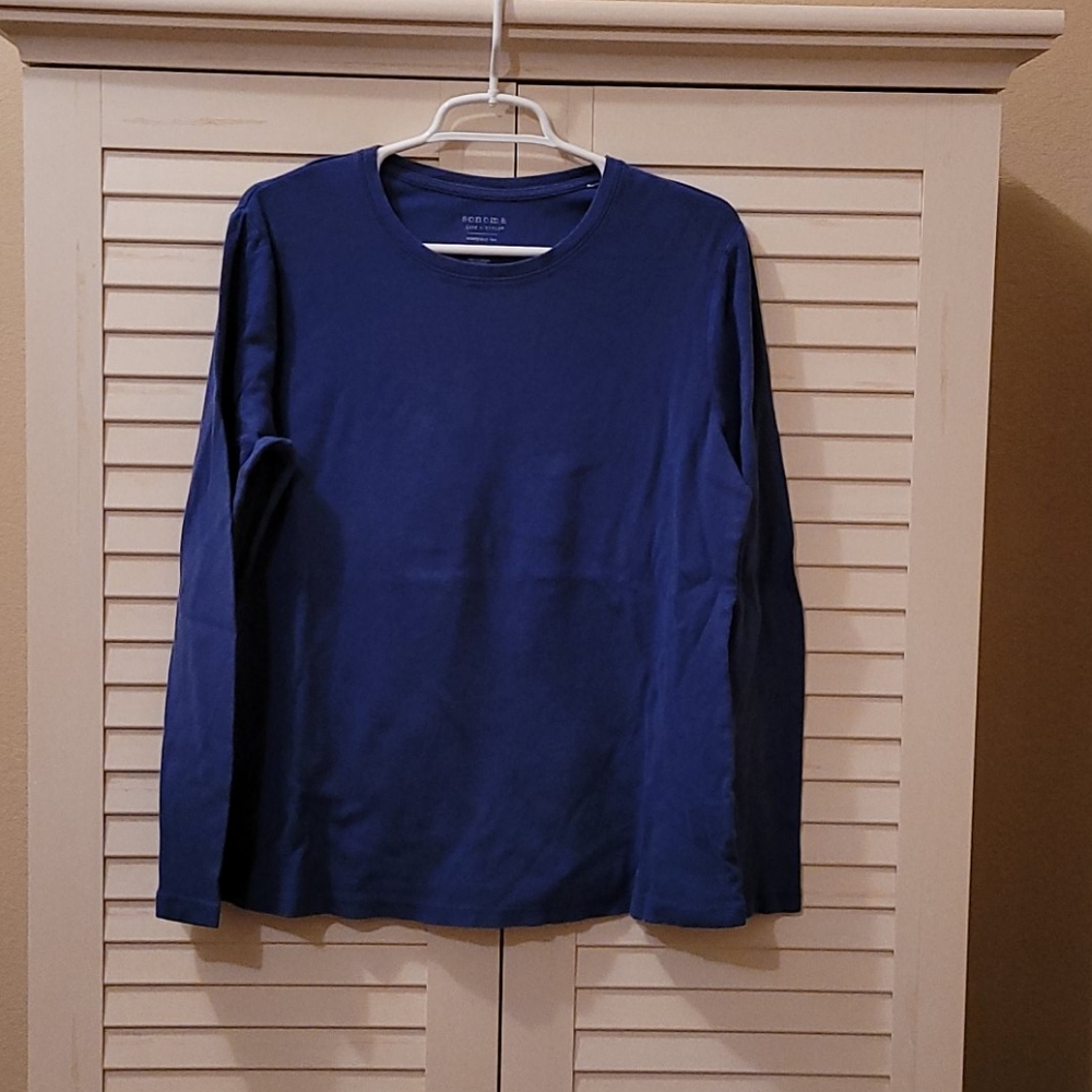 Sonoma Life and Style long sleeve tee